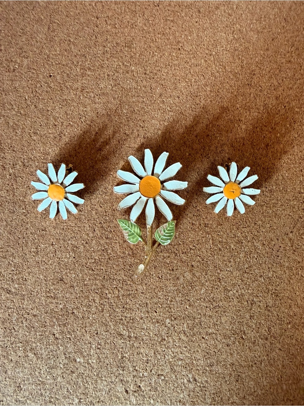 Vintage 1960s Enamel White Daisy Brooch Pin and Clip On Earrings Jewelry Set